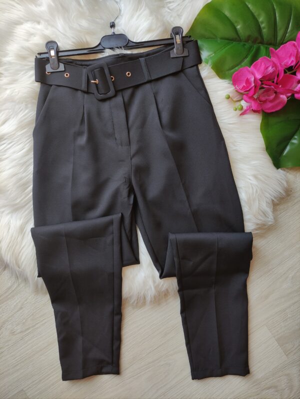 Pantalone con cintura - immagine 3